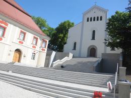 Schody przy kościele "na górce" gotowe