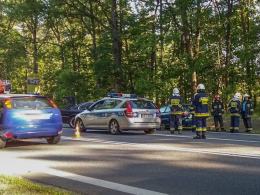 Czołowe zderzenie na ul. Strzeleckiej w Opolu