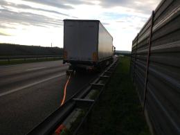 Bus wjechał w tira na autostradzie A4