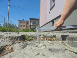 Drogowa udręka w Lewinie Brzeskim. Mieszkańcy walczą o remont