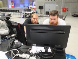 Tysiące linijek kodu i setki kawałków pizzy, czyli maraton programistyczny w CWK