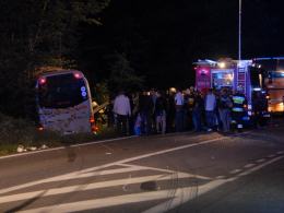 Nocne zderzenie autokaru i busa w Opolu. Są ranni.
