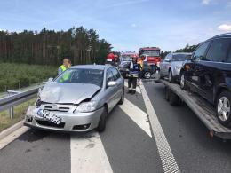 Jeden błąd kierującego toyotą. Kolizja na A4