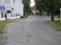 Droga wojewódzka w Żerkowicach do remontu. Są pieniądze