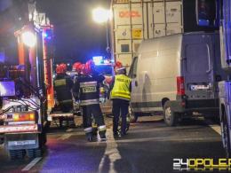 Nocny wypadek na A4. Cztery osoby w szpitalu