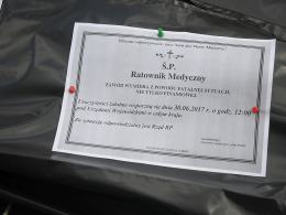 Ratownicy medyczni pikietowali w Opolu. "Nasz zawód umiera!".