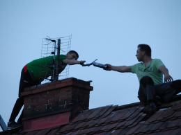 Bardzo silna burza w gminie Cisek, wiele domów bez dachów