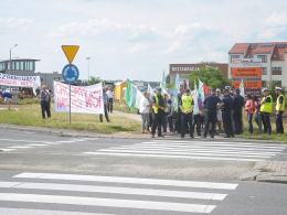 Protest na  obwodnicy Opola. "Zniszczono samorządność" 