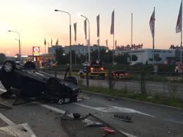 Dachowanie na ulicy Sosnkowskiego. Dwie osoby w szpitalu