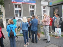 Znicze przy biurze poselskim opolskich posłów w Opolu