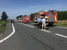 Zderzenie karetki z osobówką, jedna osoba w szpitalu