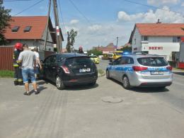 Zderzenie lancii i traktora. Dwoje dzieci odwieziono do szpitala