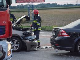 Wypadek na obwodnicy Opola. Cztery osoby ranne, w tym małe dziecko