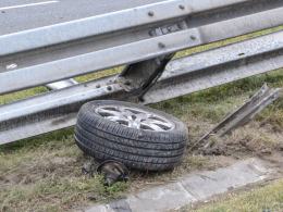 Volvo i volkswagen zderzyły się na autostradzie A4