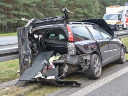 Volvo i volkswagen zderzyły się na autostradzie A4