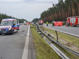 Volvo i volkswagen zderzyły się na autostradzie A4