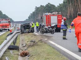 Volvo i volkswagen zderzyły się na autostradzie A4