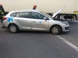 Wypadek przy wjeździe na autostradę A4, jedna osoba ranna