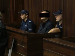 Podpalali domy i zastraszali świadków. Ruszył proces ws. afery dębowej