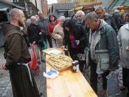 Tłumy Opolan na XVIII Jarmarku Franciszkańskim