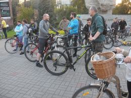 Ostatnia Masa Krytyczna w cyklicznej formie