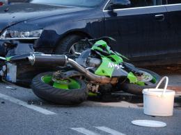 Zderzenie audi z motocyklem na Piastowskiej