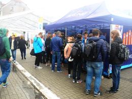 Na opolskim rynku trwają targi pracy "Przystanek Kariera"
