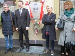 Arkadiusz Wiśniewski uroczyście odsłonił tablicę Jerzego Grotowskiego
