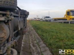 Kierowca Tira zasnął za kierownicą