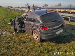 Zakrzów: Opel dachował na A4