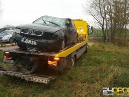 Groźny wypadek w Brzegu. Auto zatrzymało się na torach kolejowych.