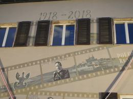 Na gmachu Urzędu Wojewódzkiego odsłonięto mural patriotyczny