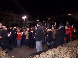 "Łańcuch Światła" w obronie Sądów: "Nie oddamy niezależności sądownictwa"