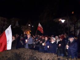 "Łańcuch Światła" w obronie Sądów: "Nie oddamy niezależności sądownictwa"