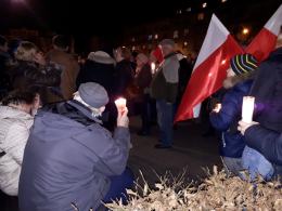 "Łańcuch Światła" w obronie Sądów: "Nie oddamy niezależności sądownictwa"