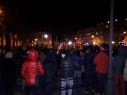 "Łańcuch Światła" w obronie Sądów: "Nie oddamy niezależności sądownictwa"