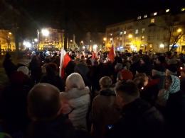 "Łańcuch Światła" w obronie Sądów: "Nie oddamy niezależności sądownictwa"