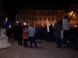 "Łańcuch Światła" w obronie Sądów: "Nie oddamy niezależności sądownictwa"