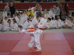 Opolski Integracyjny Festiwal Judo - ponad 300 juniorów walczyło na matach