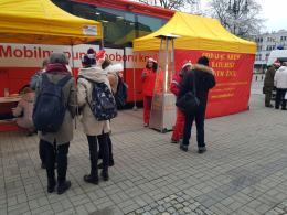 Na Placu Wolności można było dziś podarować krew potrzebującym