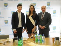 Marszałek Województwa Opolskiego osobiście pogratulował Kamili Świerc tytułu Miss.