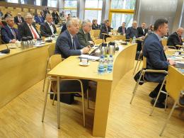 Radni PiS przeciw projektowi budżetu województwa na 2018.