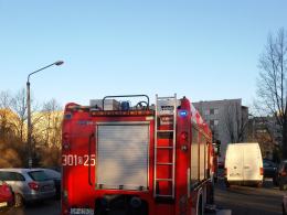 Zwarcie instalacji i pożar na Piotrkowskiej. Ewakuowano 10 osób.