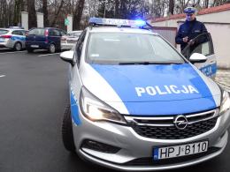 Nowy radiowóz dla policjantów z Brzegu