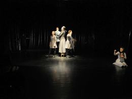Teatralna rozgrzewka Wielkiej Orkiestry Świątecznej Pomocy