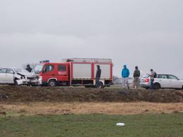 79-latek doprowadził do wypadku na obwodnicy Grodkowa. Został ranny
