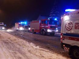 Kłodnica: Nieudane wyprzedzanie doprowadziło do czołówki. 4 osoby ranne
