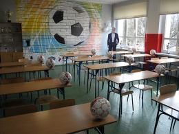 Klasa niczym boisko piłkarskie. Posłuży sportowcom z Prószkowa