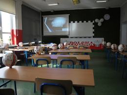 Klasa niczym boisko piłkarskie. Posłuży sportowcom z Prószkowa