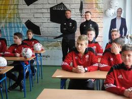 Klasa niczym boisko piłkarskie. Posłuży sportowcom z Prószkowa